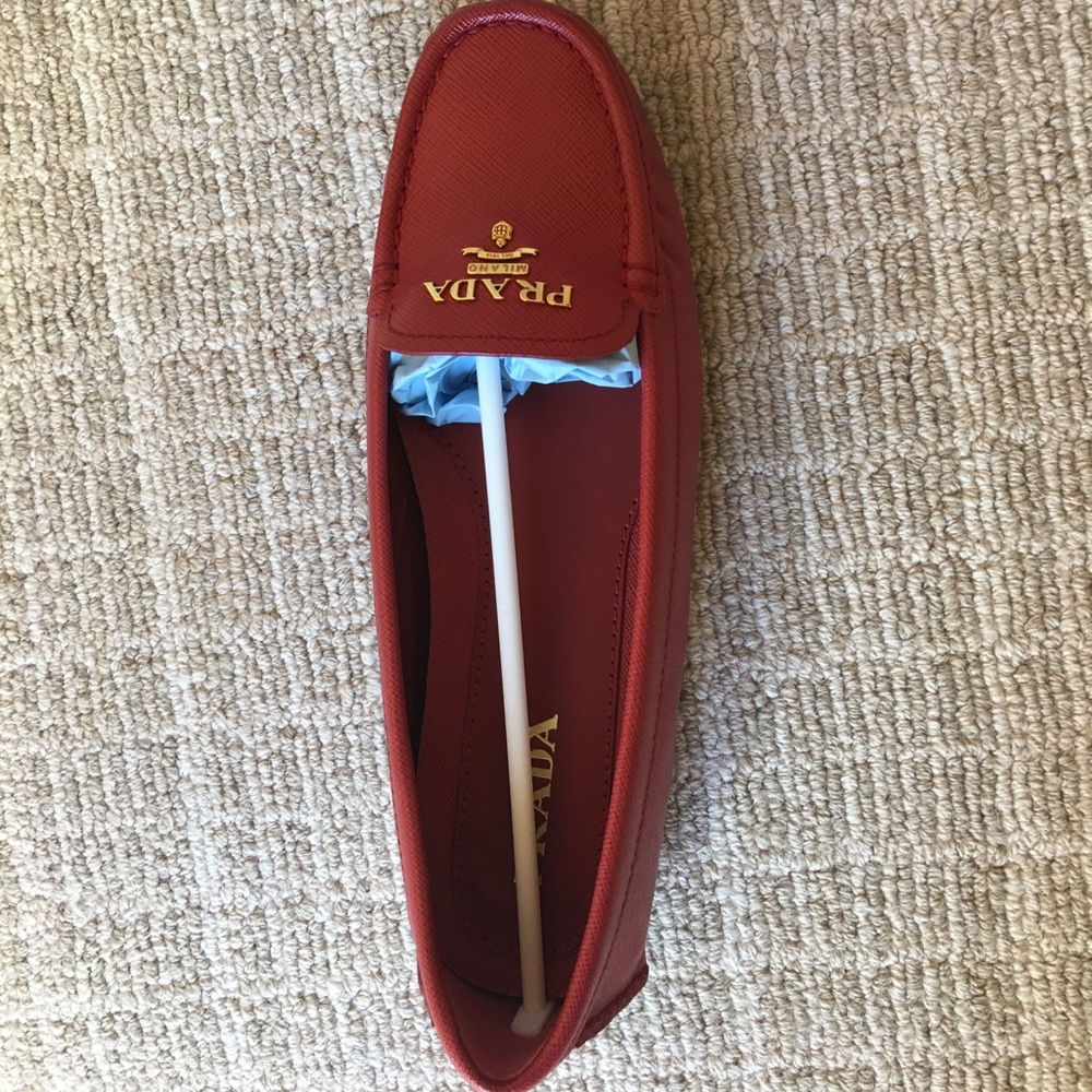 Red Prada Size 39 loafers tags on never been worn